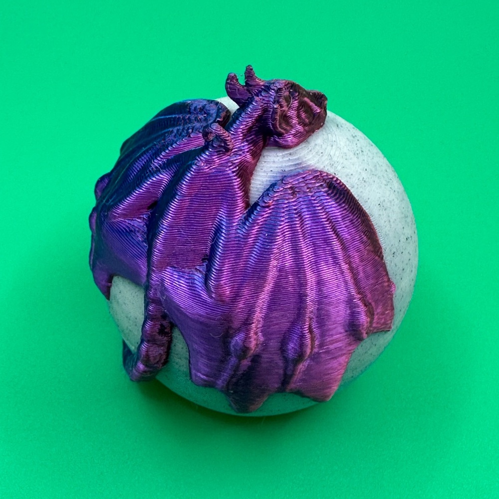 Hugging Dragon Egg Ornaments 3d printed
